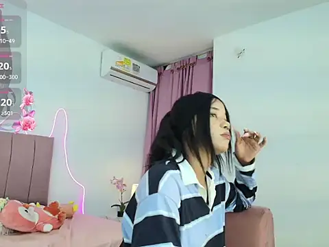 Luna_lexy04's cam snapshot