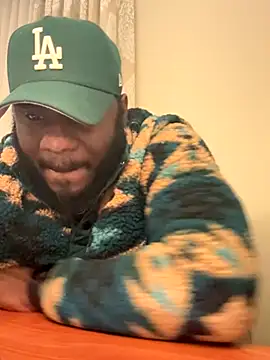 Stayinalive1992 live sex cam