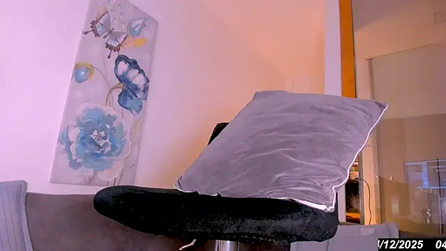 Keila_Mendoza live sex cam