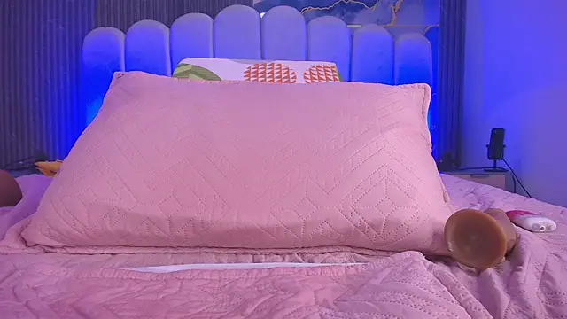 abbyrouss_'s cam snapshot