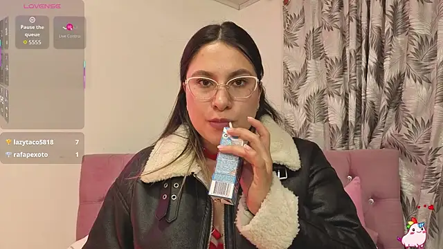 saaya_tay's cam snapshot