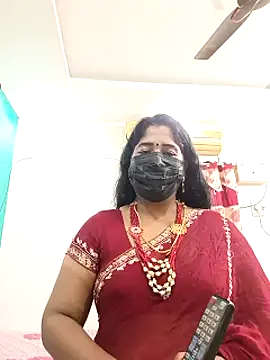 tamil-aunt's cam snapshot