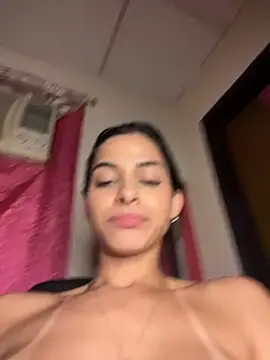 violetta-brown1 live sex cam