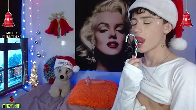 maxiy_001 live sex cam