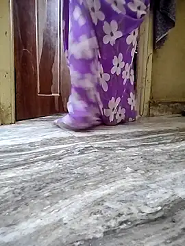 Sexyyy-ladieee5643's cam snapshot