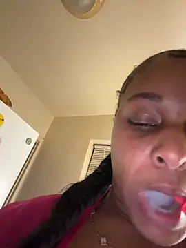 Realwetpussy's cam snapshot