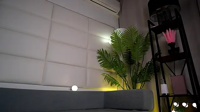 Juliadragon live sex cam