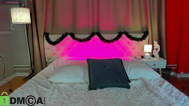 Marie_Ellie's cam snapshot