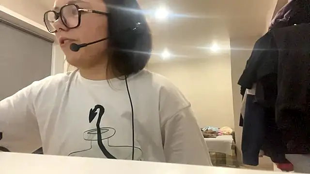 KerriMcbreen's cam snapshot