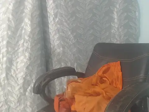 cute-priy live sex cam