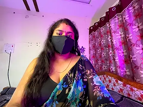 LouleyRanii's cam snapshot