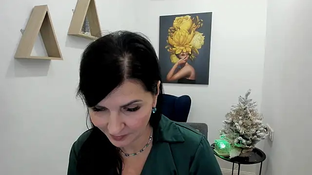 Moon_Veloure1's cam snapshot