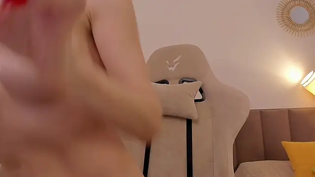 GoodGlamorGirl's cam snapshot