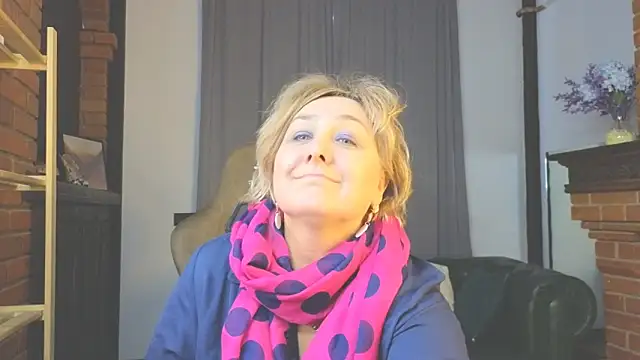 Marta_Wils's cam snapshot