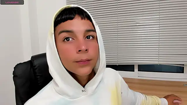 Seductivo_jr live sex cam