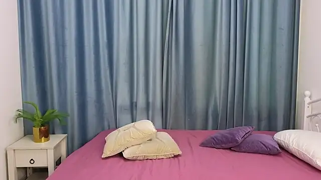 Still_eva's cam snapshot