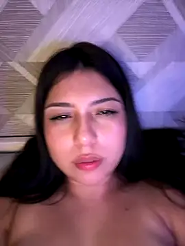 Maii_chan live sex cam