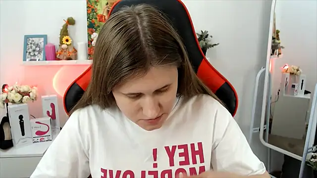 Lucky_Lana's cam snapshot