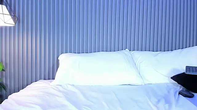 ElaraDusk's cam snapshot