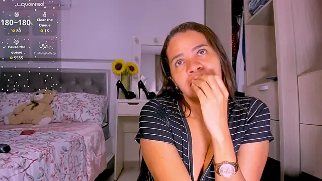 sharonDulce's cam snapshot