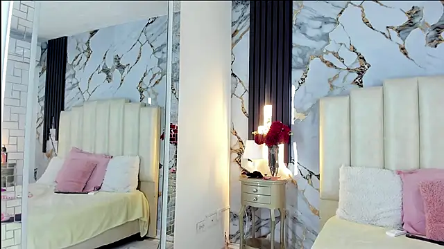 lulumars's cam snapshot