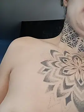 Porcellina181 live sex cam