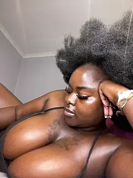 Honeycoco0211's cam snapshot