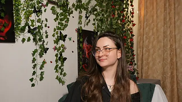 NaughtYHomemadE's cam snapshot