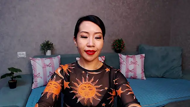 LiaPak's cam snapshot