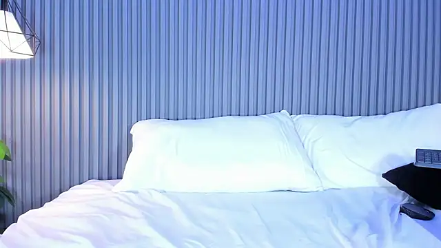 ElaraDusk's cam snapshot