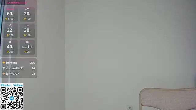 Helen_Spark's cam snapshot