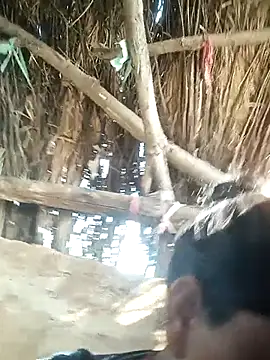 Chinki_pande's cam snapshot