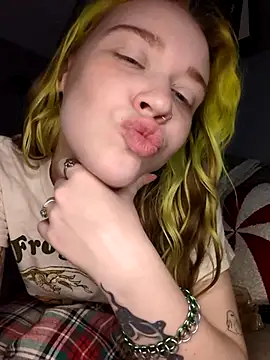 mattiethebaddieee live sex cam