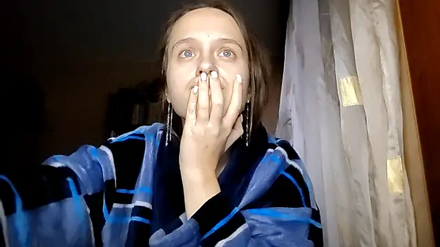 SophieHazely live sex cam