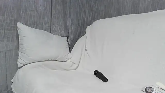 AnnaCrazyHot live sex cam