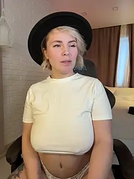 Charming_Daphny live sex cam