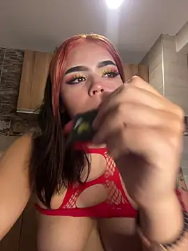 Chloemercury's cam snapshot