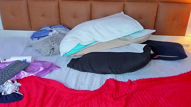 Sasha_Picot17's cam snapshot