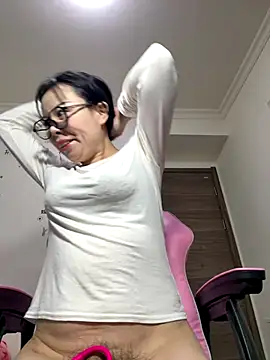 chick-888's cam snapshot