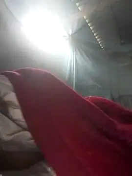 simi-lucy's cam snapshot