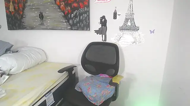 KamileLatinasexy's cam snapshot