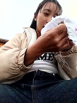 emaame68's cam snapshot