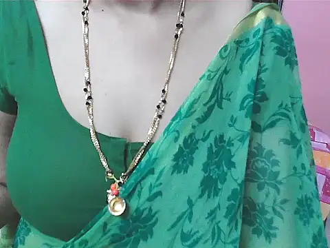 sunitha-3's cam snapshot