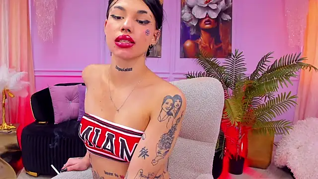 YasminWild live sex cam