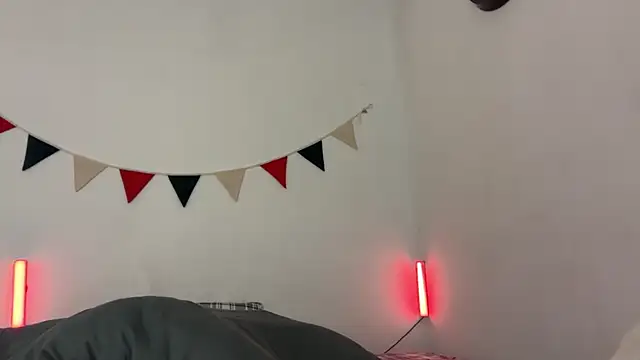 MiaDavis21's cam snapshot