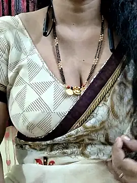 bhuvana_555's cam snapshot