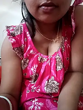 Priya_2222's cam snapshot