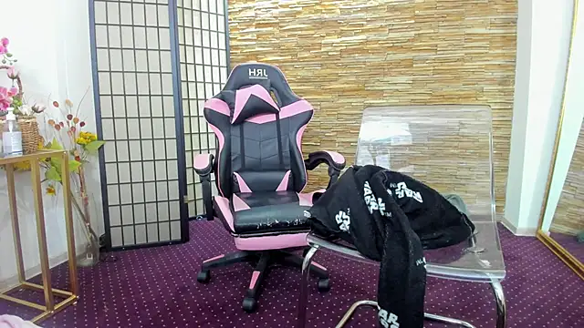 AishaRouhi live sex cam