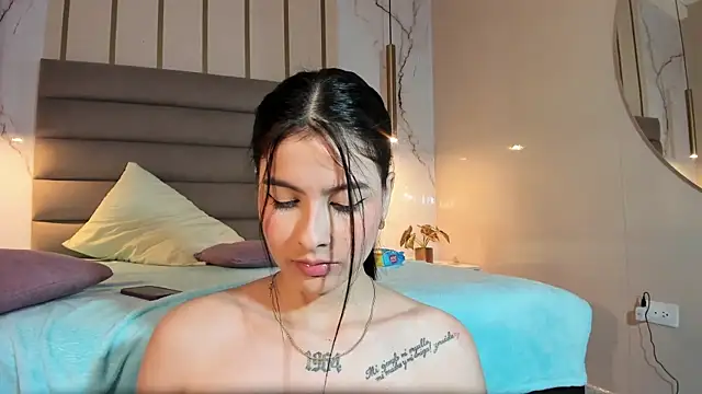 AnneDixie's cam snapshot