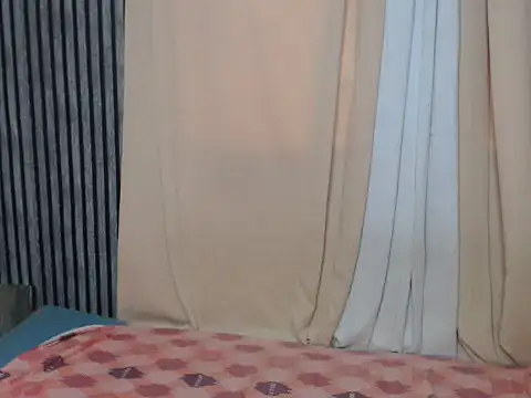 joanpetite's cam snapshot